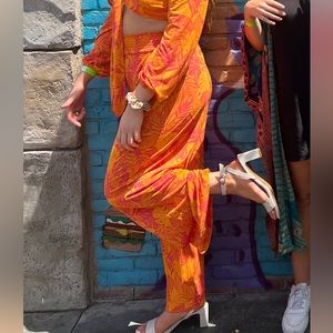 Groovy, flowy Bar III pants (part of matching set